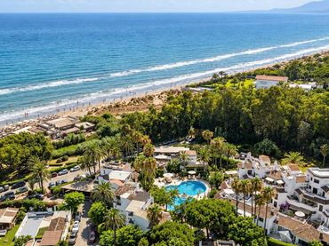 Bajo con piscina en alquiler en Elviria - Cabopino
