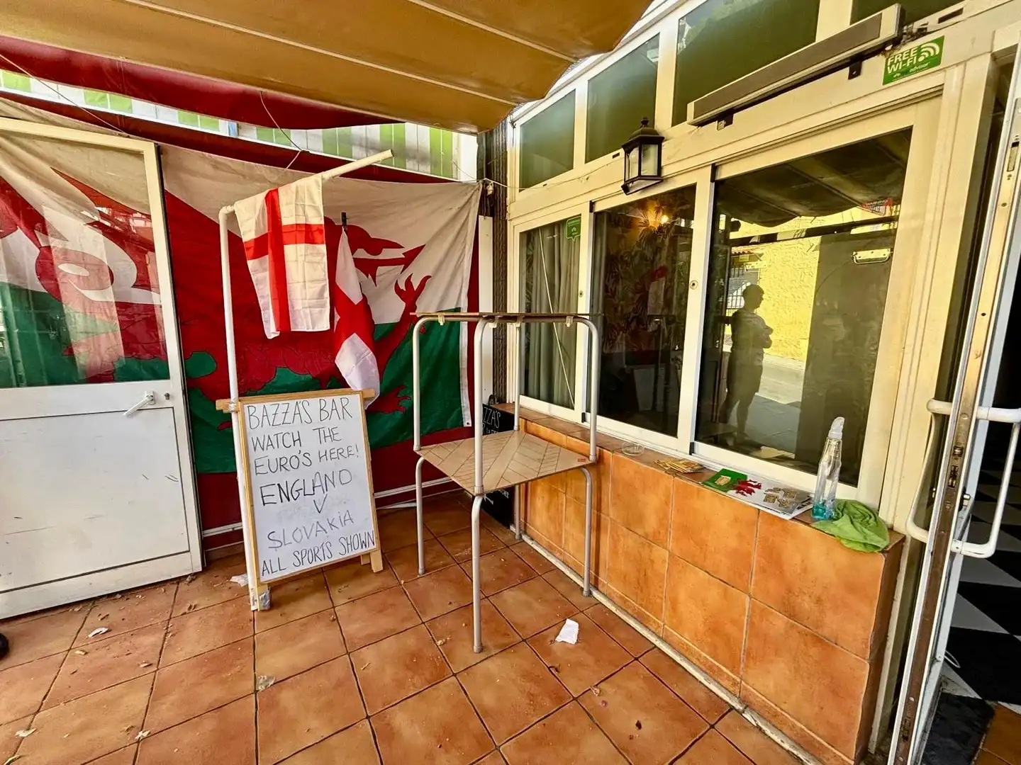 Geschaftsraum zur ubertragung in Benalmádena mit Klimaanlage, Terrasse und Möbliert