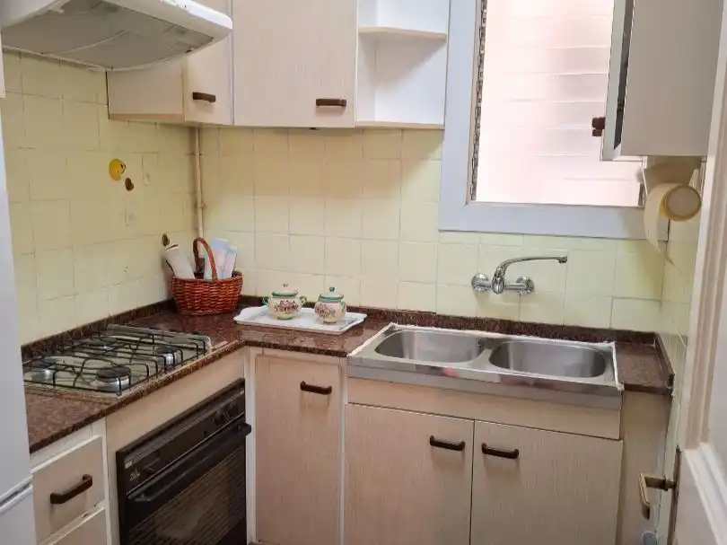Küche von Wohnung zum Verkauf in  Barcelona Capital mit Klimaanlage und Balkon