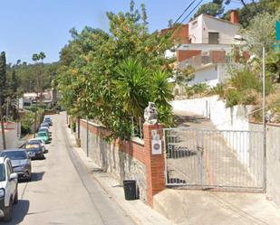 Vista exterior de Casa o xalet en venda en Santa Coloma de Cervelló amb Terrassa