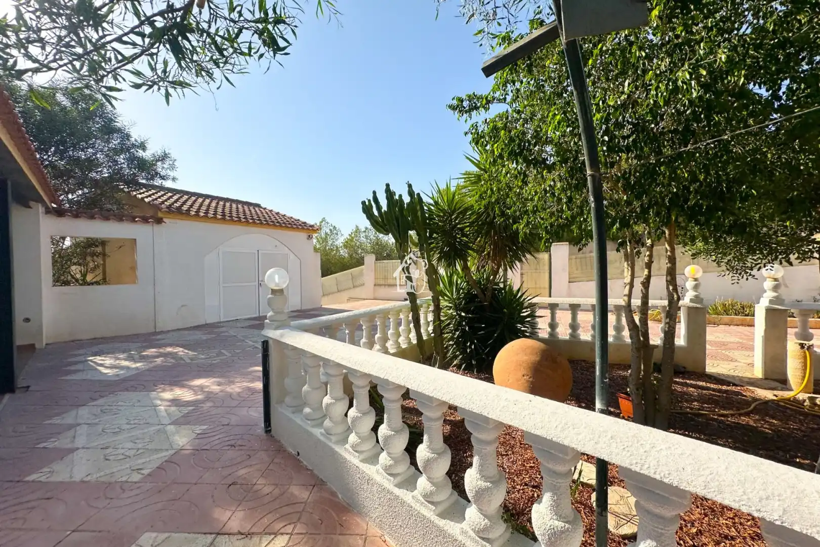 Außenansicht von Country house zur Miete in Pilar de la Horadada mit Privatgarten, Terrasse und Abstellraum