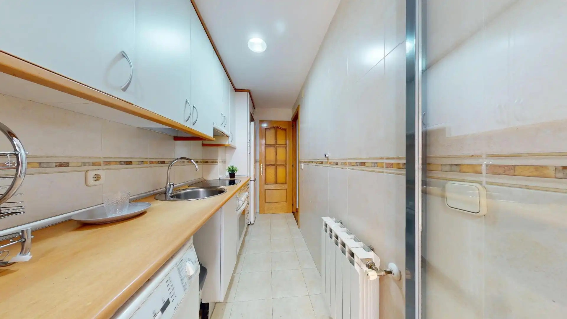 Cocina de Piso en venta en Madrid con Calefacción y Balcón