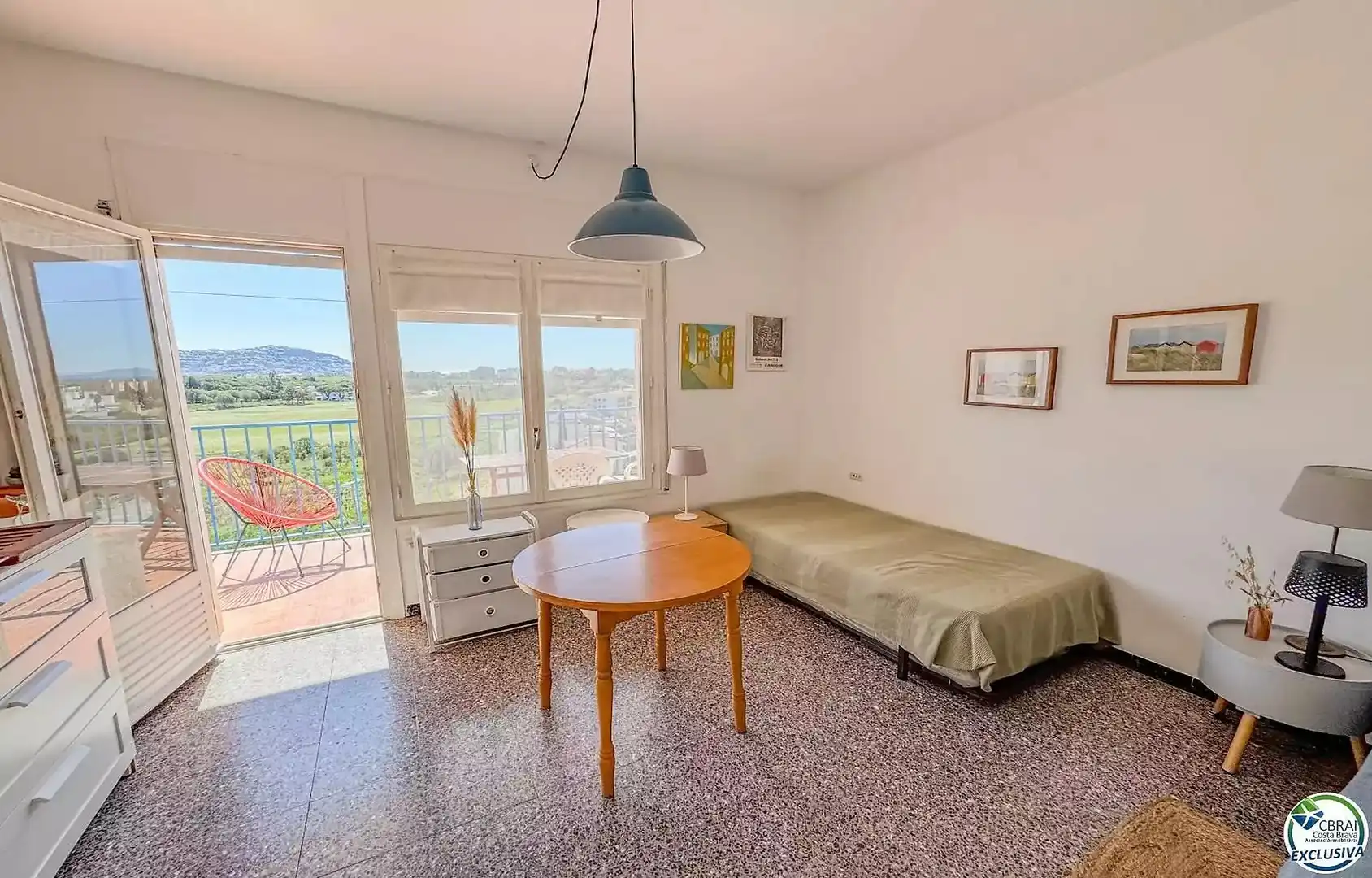Sala d'estar de Pis en venda en Roses amb Terrassa i Moblat