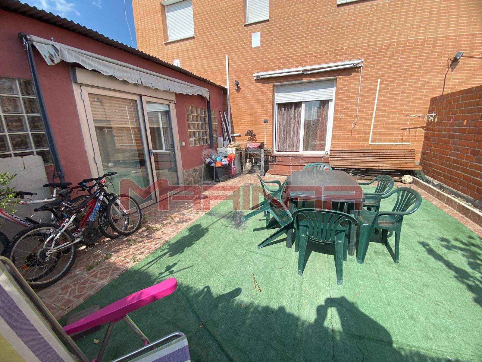 Terrace of Single-family semi-detached for sale in Borox  with Air Conditioner, Heating and Private garden