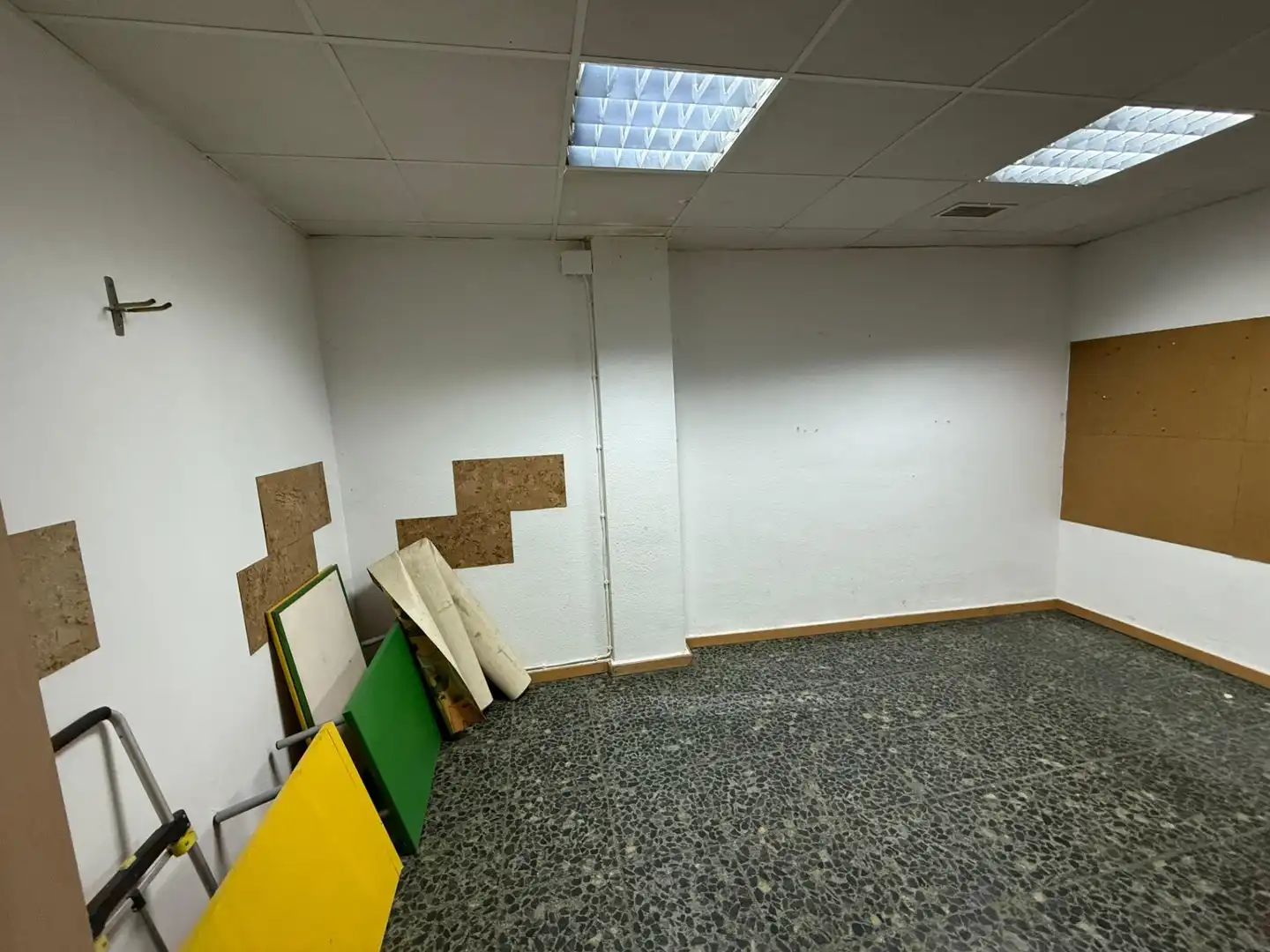 Local comercial en alquiler en Calle de Alfaros, imagen 24