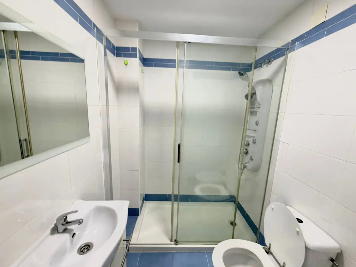 Bany de Planta baixa en venda en Benalmádena amb Piscina comunitària