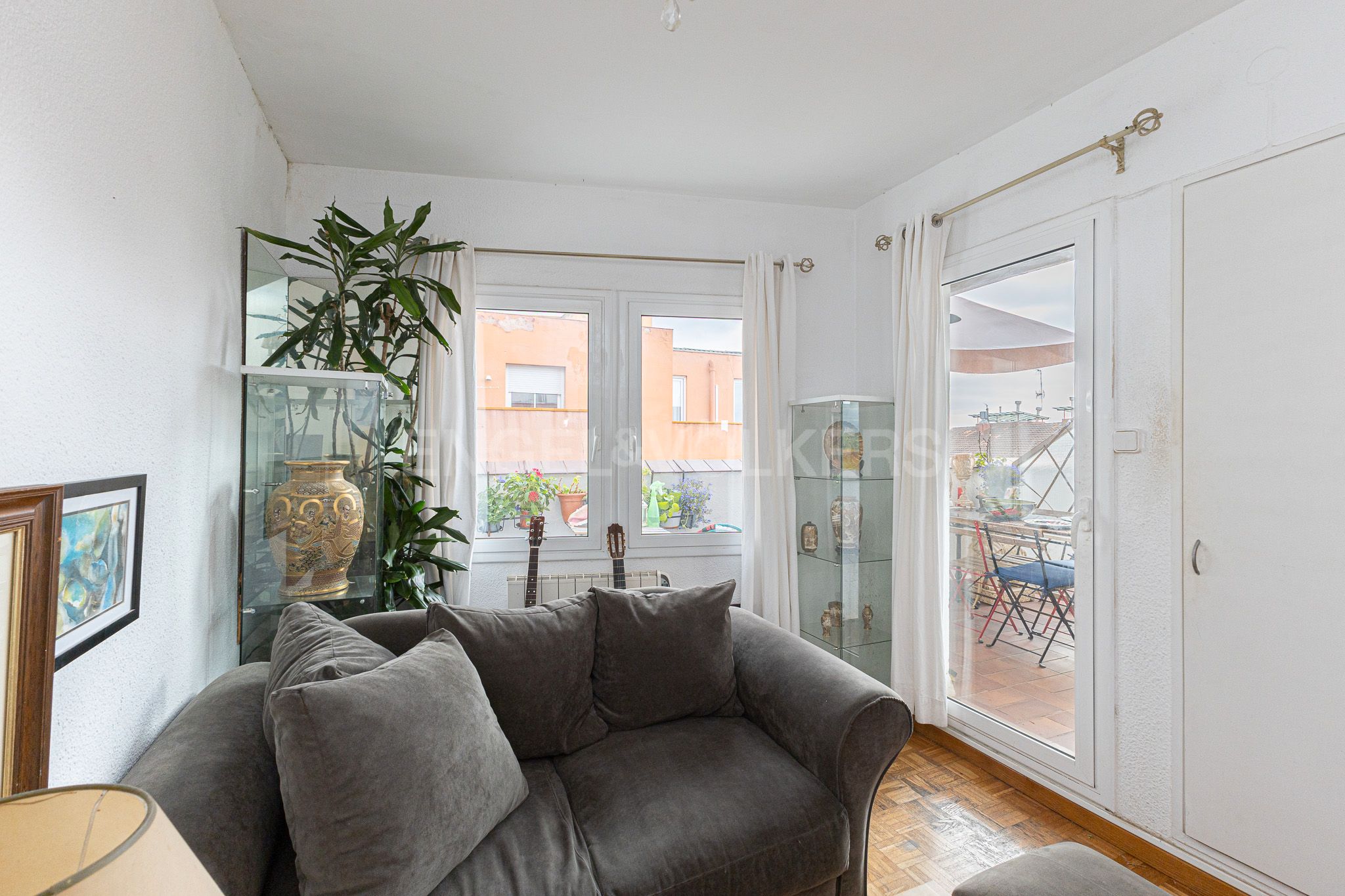 Sala d'estar de Apartament en venda en  Barcelona Capital amb Calefacció, Parquet i Terrassa