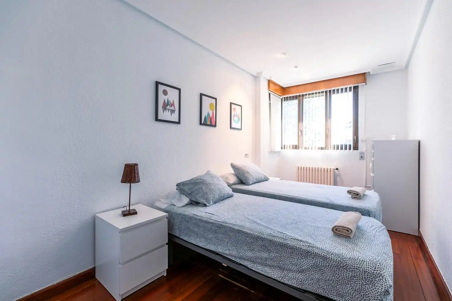 Dormitori de Casa o xalet en venda en Jaca amb Calefacció, Jardí privat i Terrassa