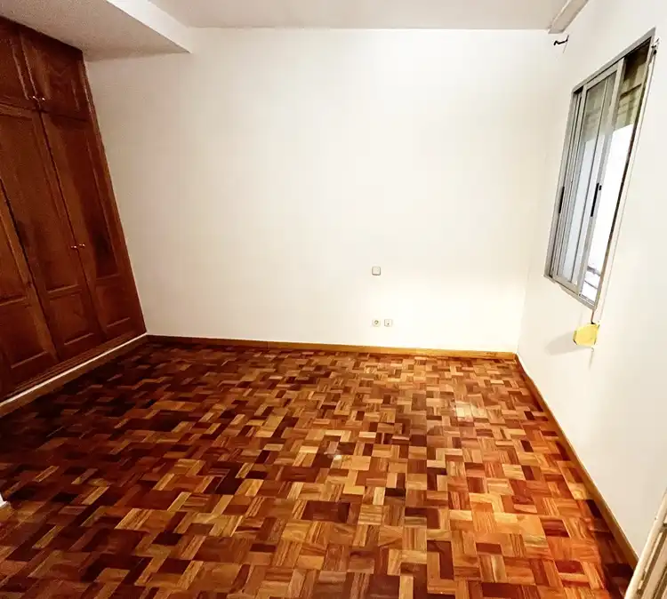 Piso con ascensor en alquiler en Calle de la Infanta Mercedes, imagen 9