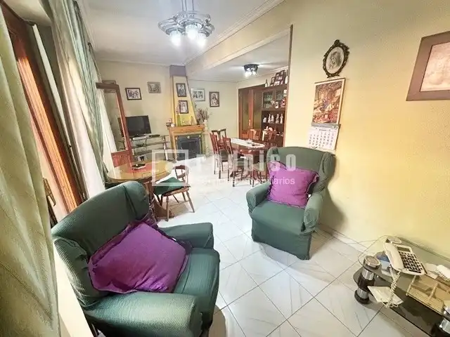 Sala d'estar de Dúplex en venda en Guadalajara amb Calefacció, Terrassa i Moblat