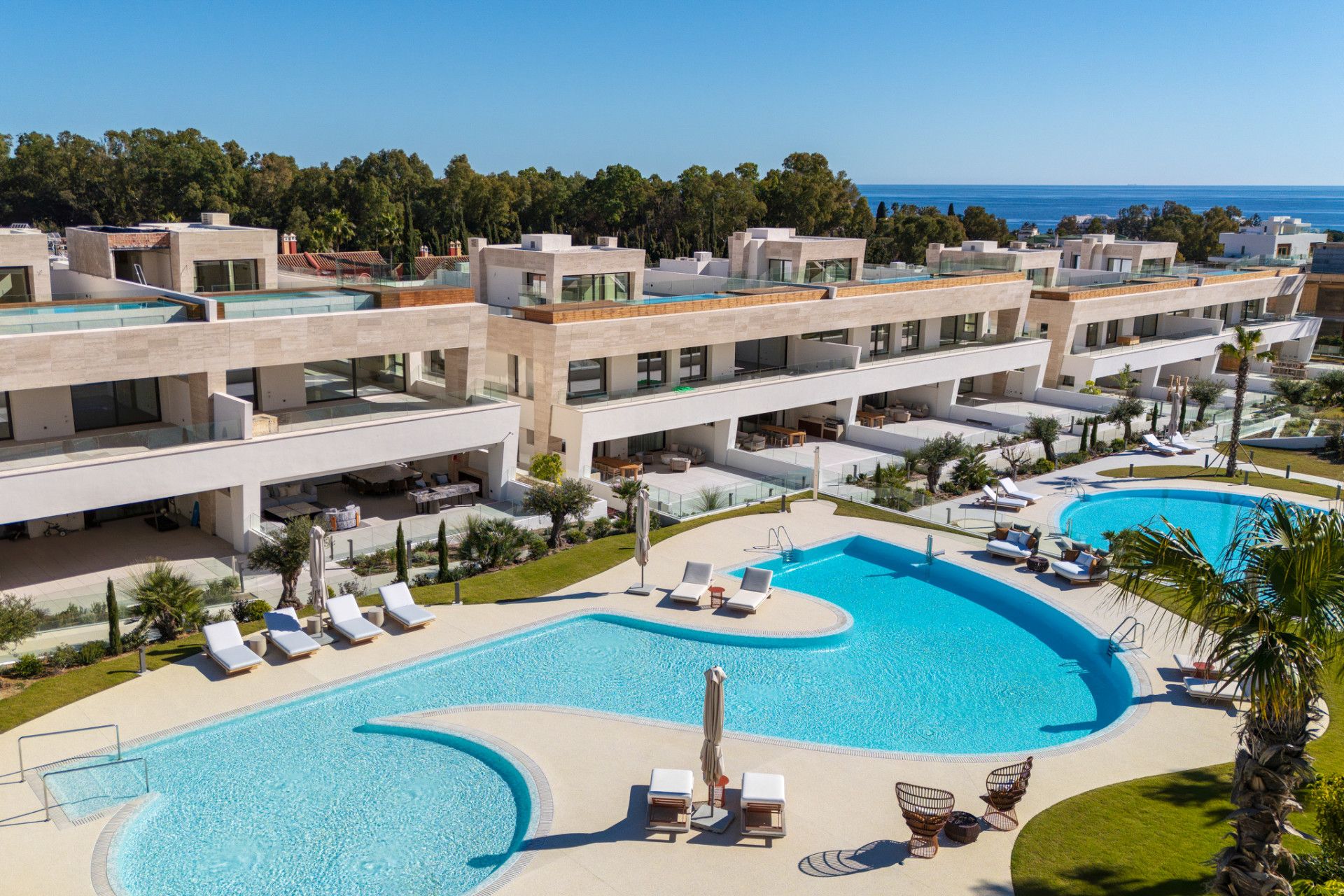 Piscina de Planta baixa en venda en Marbella amb Aire condicionat, Terrassa i Piscina