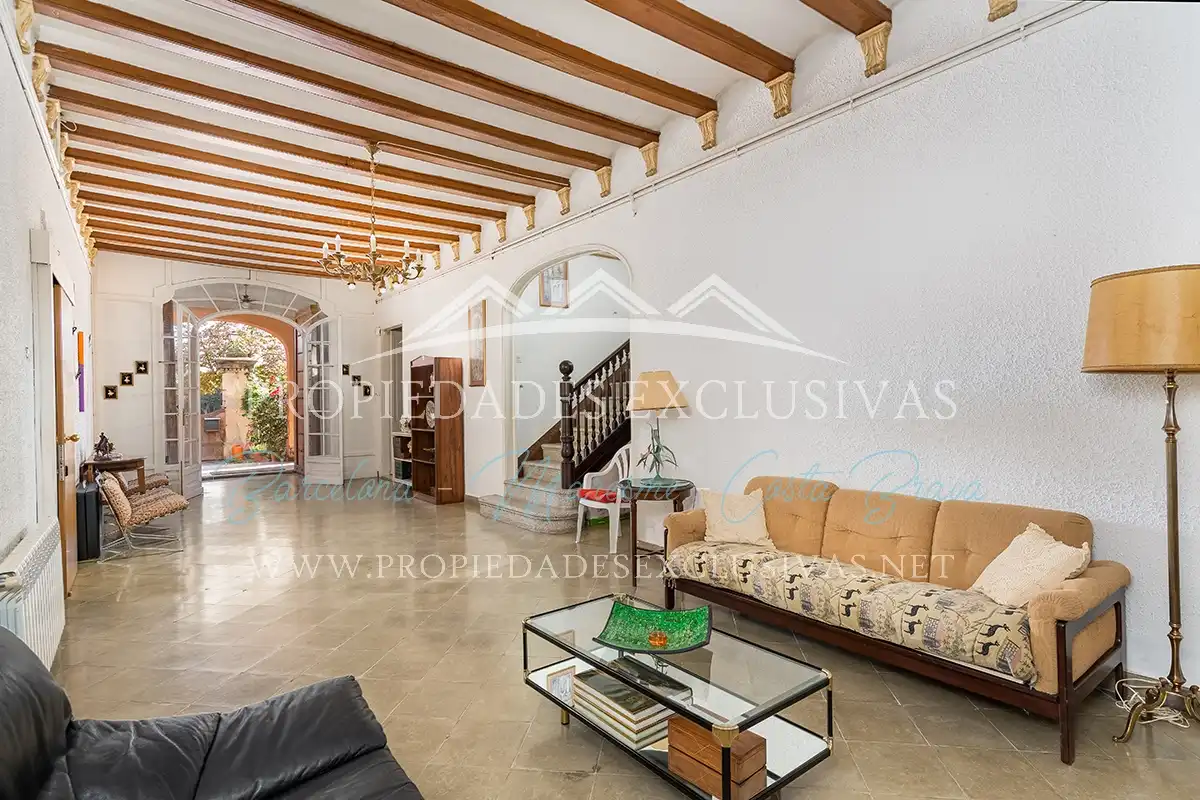 Haus oder Chalet zum Verkauf in Teià mit Klimaanlage, Heizung und Privatgarten