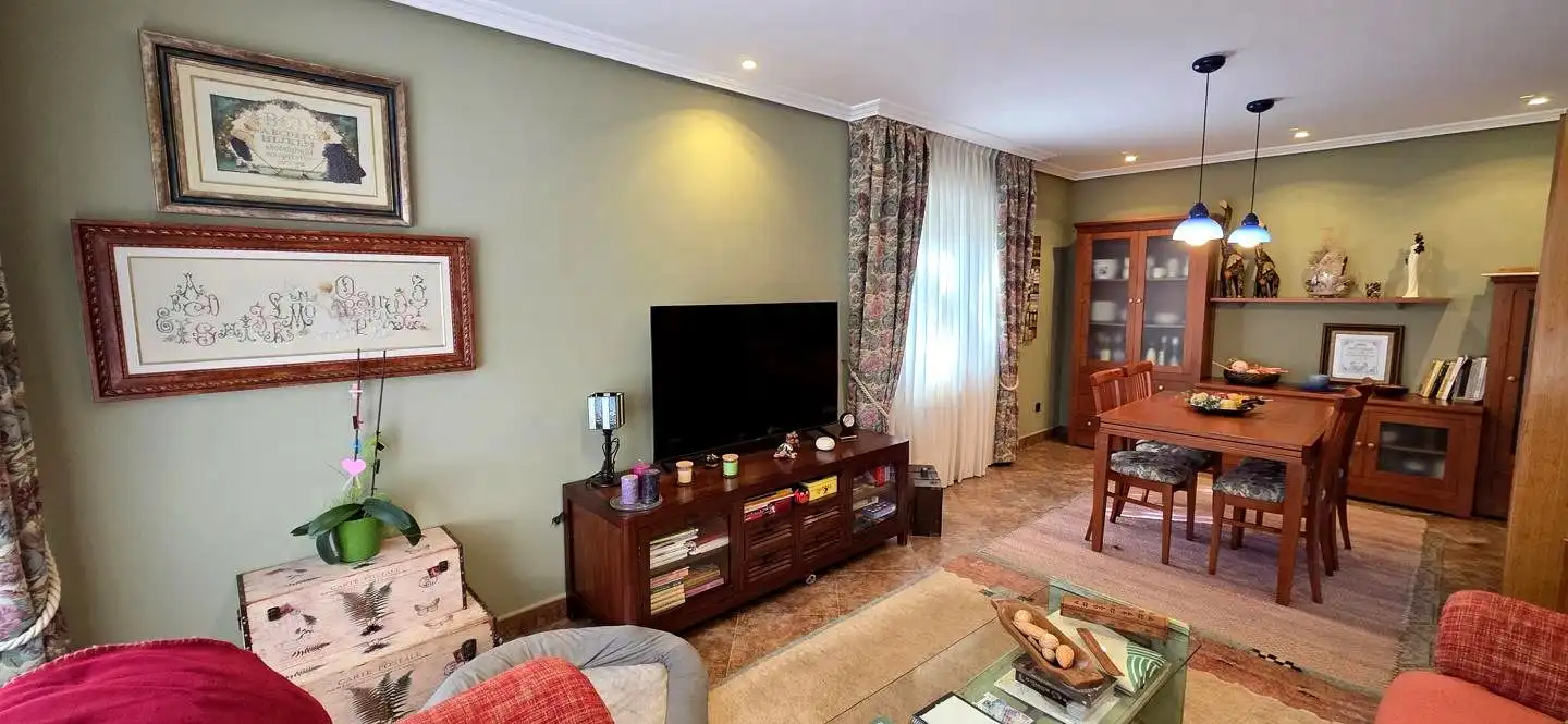 Living room of Houses for sale in Valdés - Luarca  with Heating, Private garden and Parquet flooring