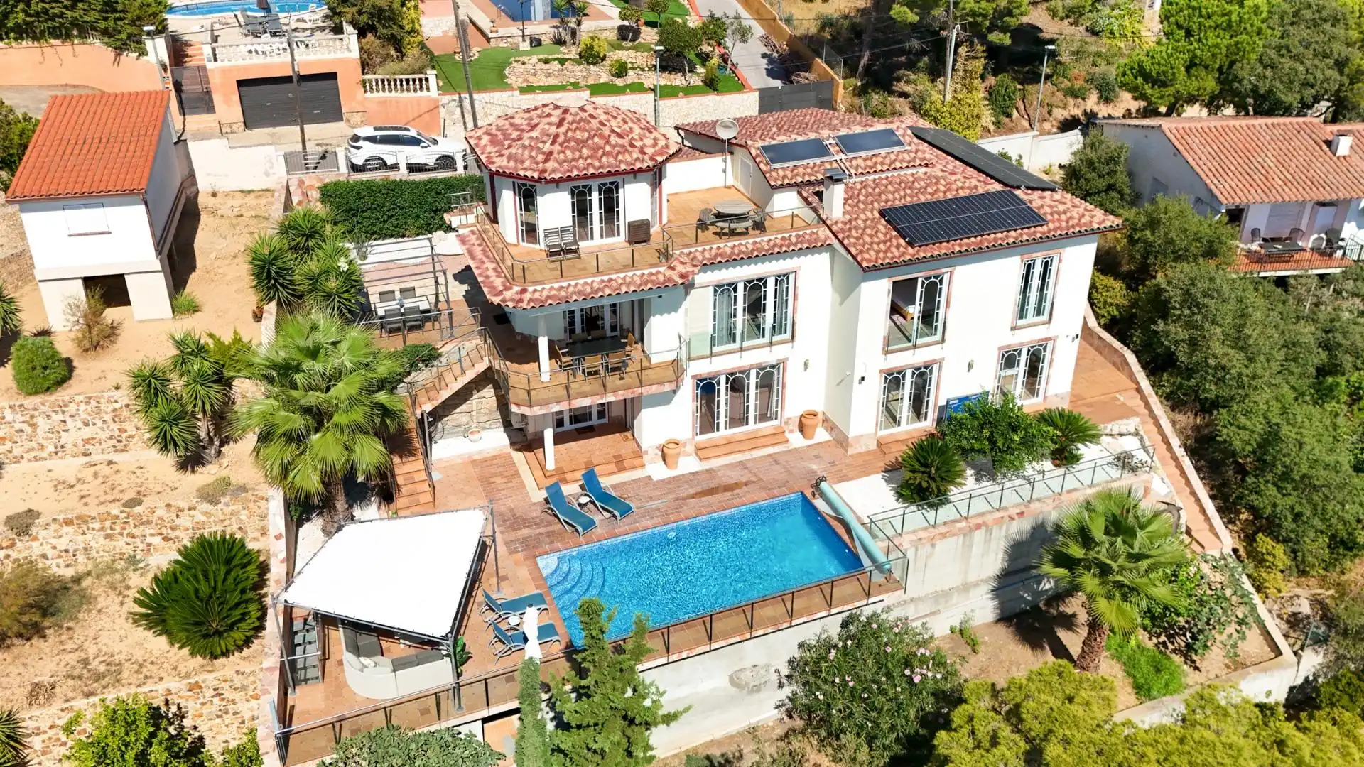 Vista exterior de Casa o xalet en venda en Lloret de Mar amb Aire condicionat, Calefacció i Jardí privat