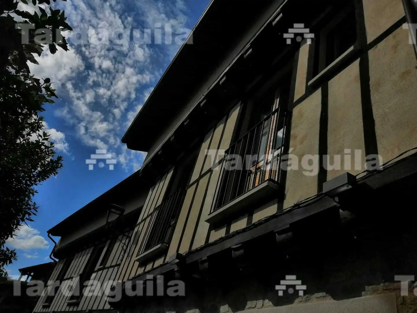 Vista exterior de Edificio en venta en San Martín del Castañar
