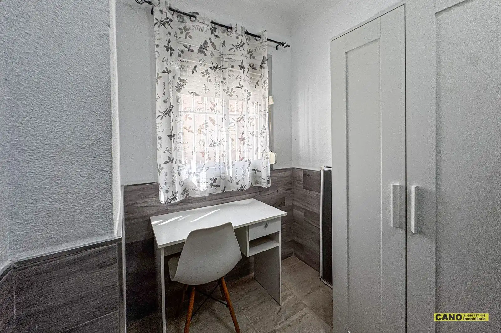 Bedroom of Flat for sale in Almería  with Air Conditioner and Heating