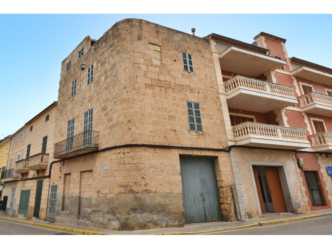 Vista exterior de Casa adosada en venda en Santa Margalida