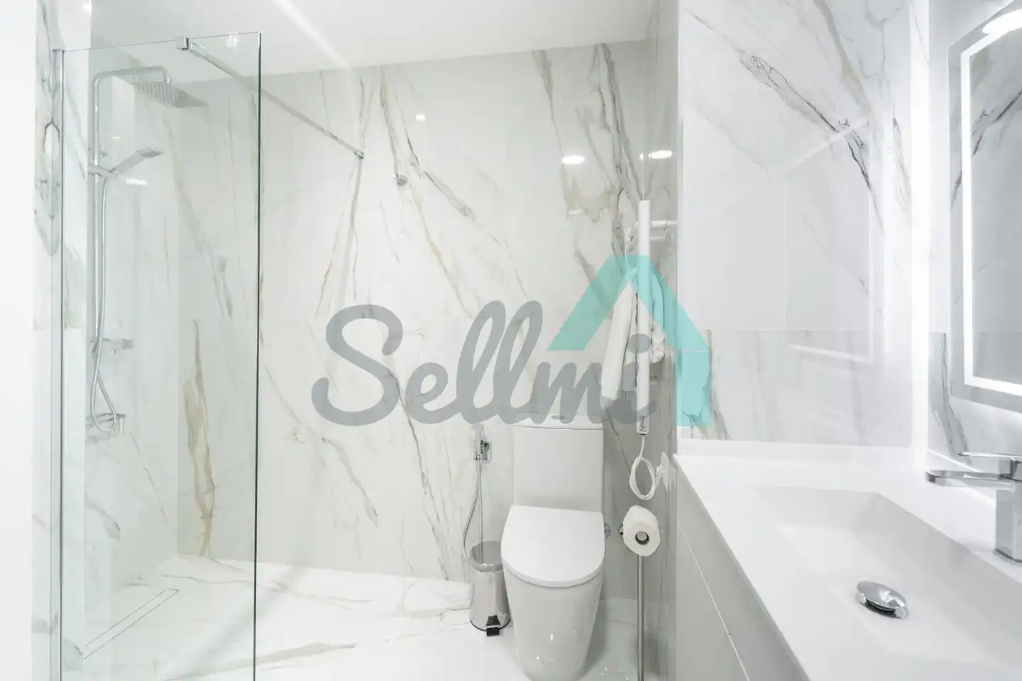 Baño de Planta baja de alquiler en Noreña con Calefacción, Amueblado y Internet