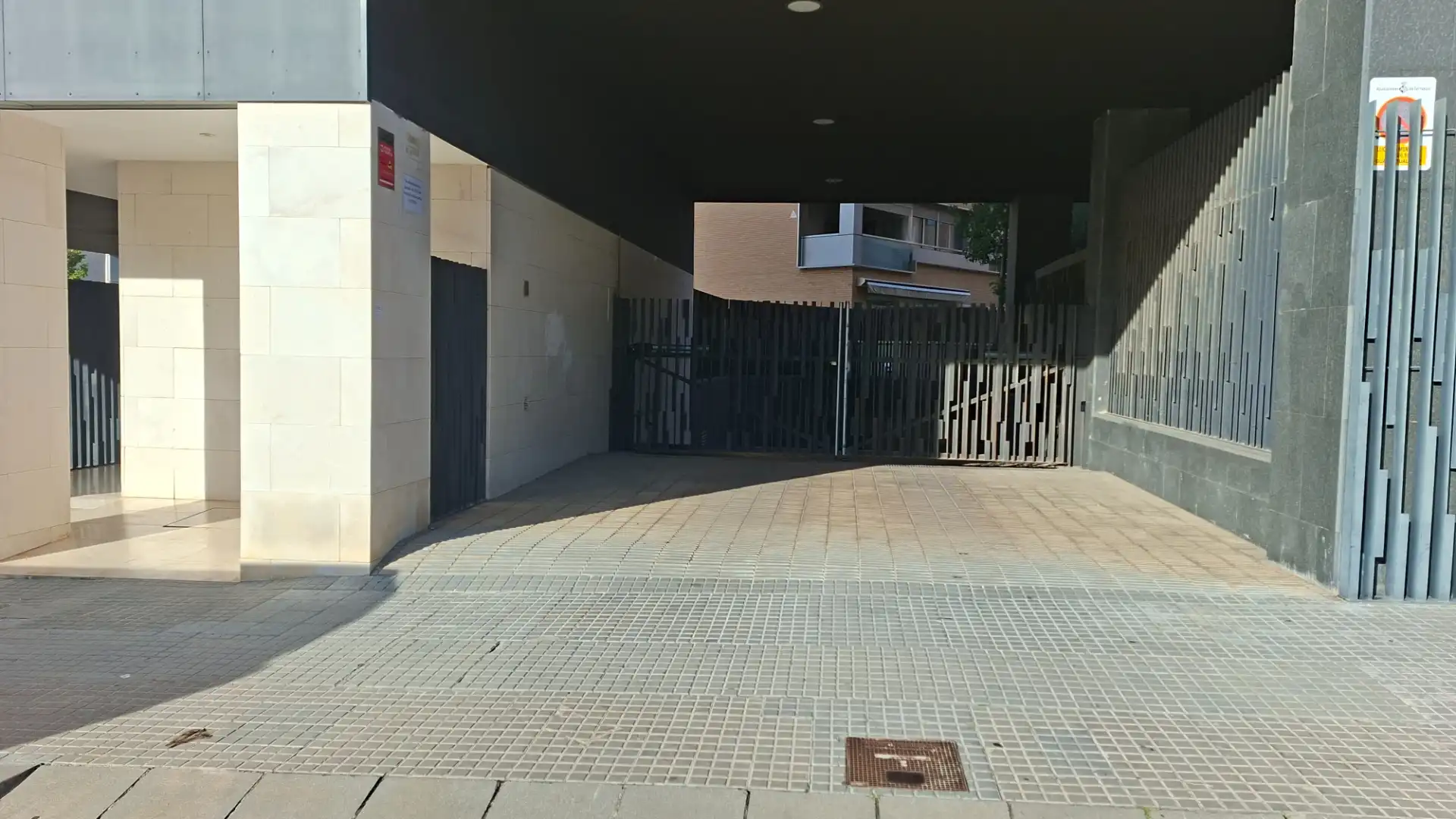 Individual with lift for sale in Carrer de l'Estatut 45, imagen 7