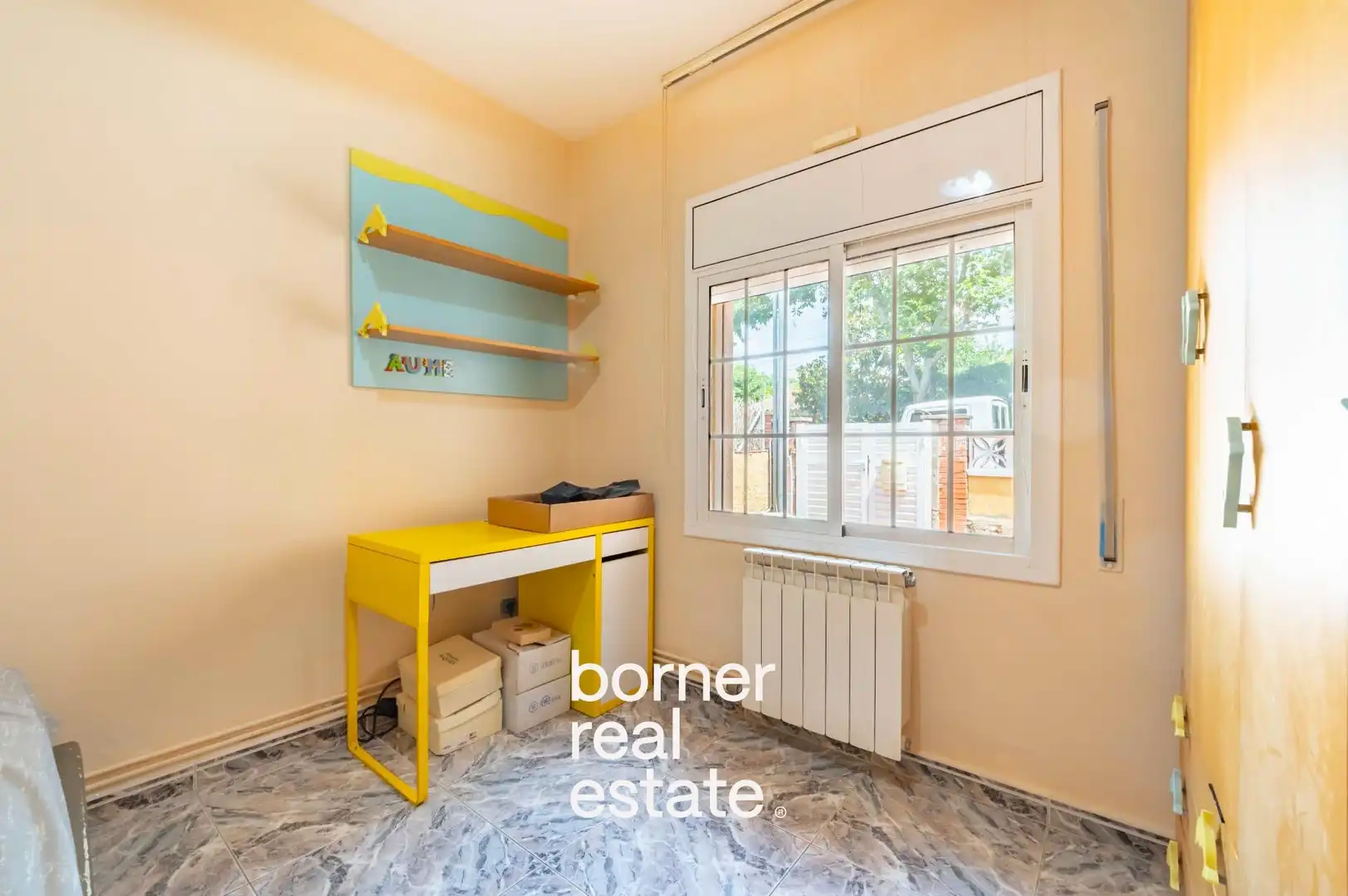 Vista exterior de Casa o xalet en venda en Sant Cugat del Vallès amb Aire condicionat, Calefacció i Jardí privat