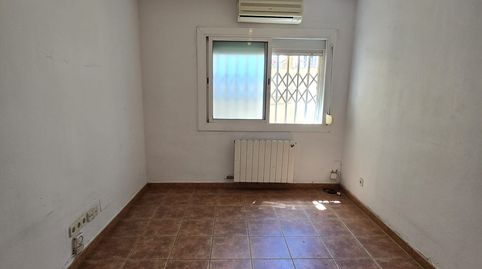 Foto 3 de Piso en venta en Artigues, Badalona