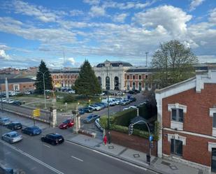 Vista exterior de Pis en venda en Valladolid Capital amb Aire condicionat, Calefacció i Balcó
