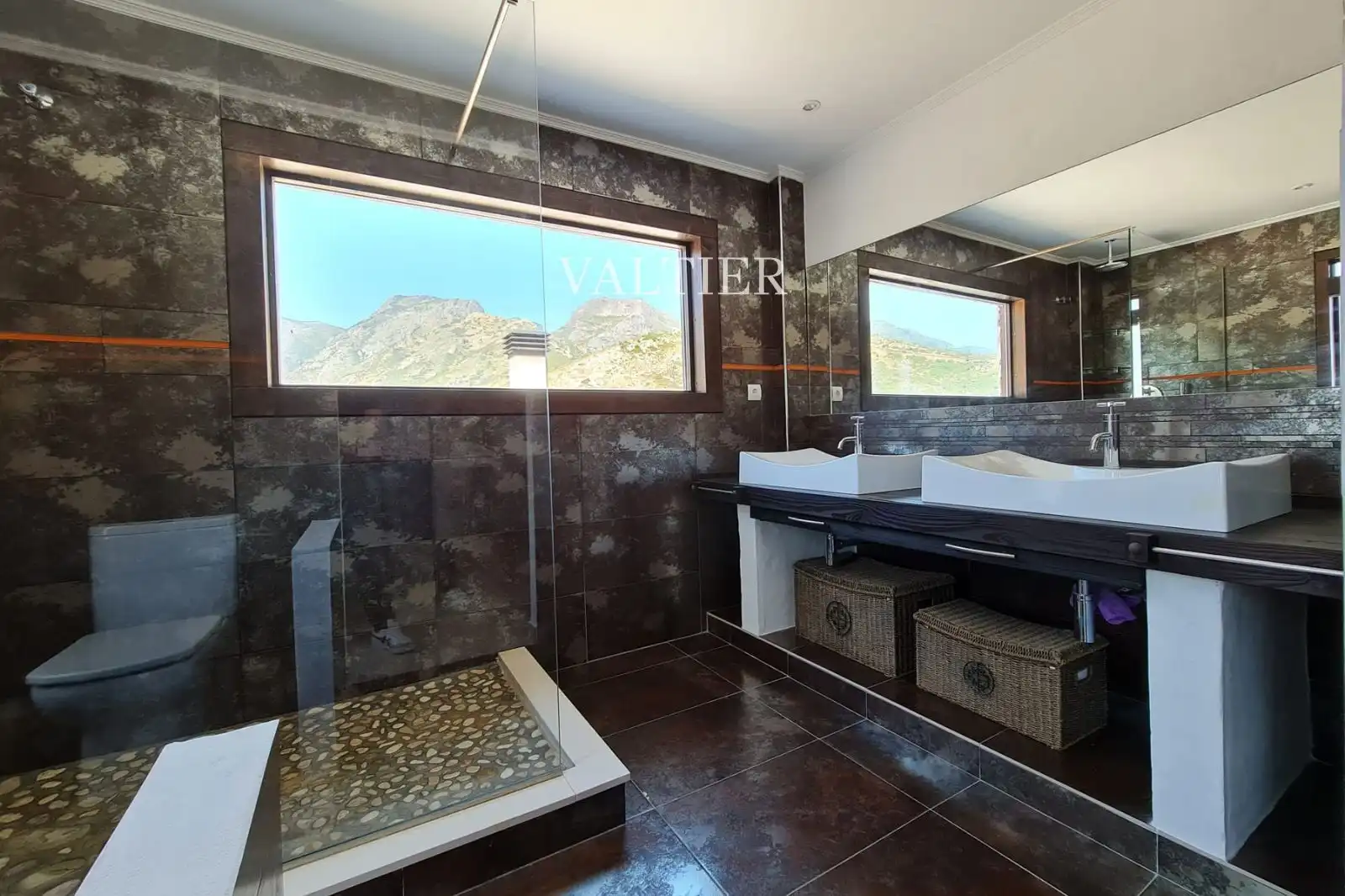 Bany de Casa o xalet en venda en Gandia amb Aire condicionat, Piscina i Moblat