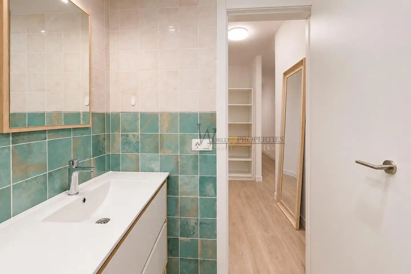 Bathroom of Apartments for sale in Granadilla de Abona