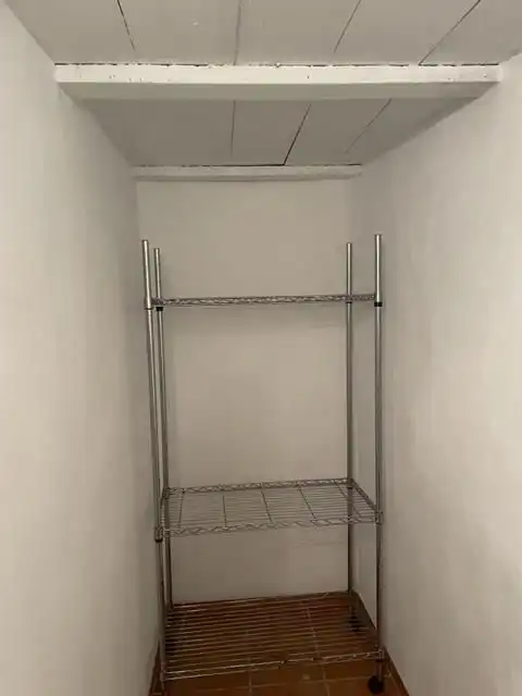 Bedroom of Storage room for rent in Sur