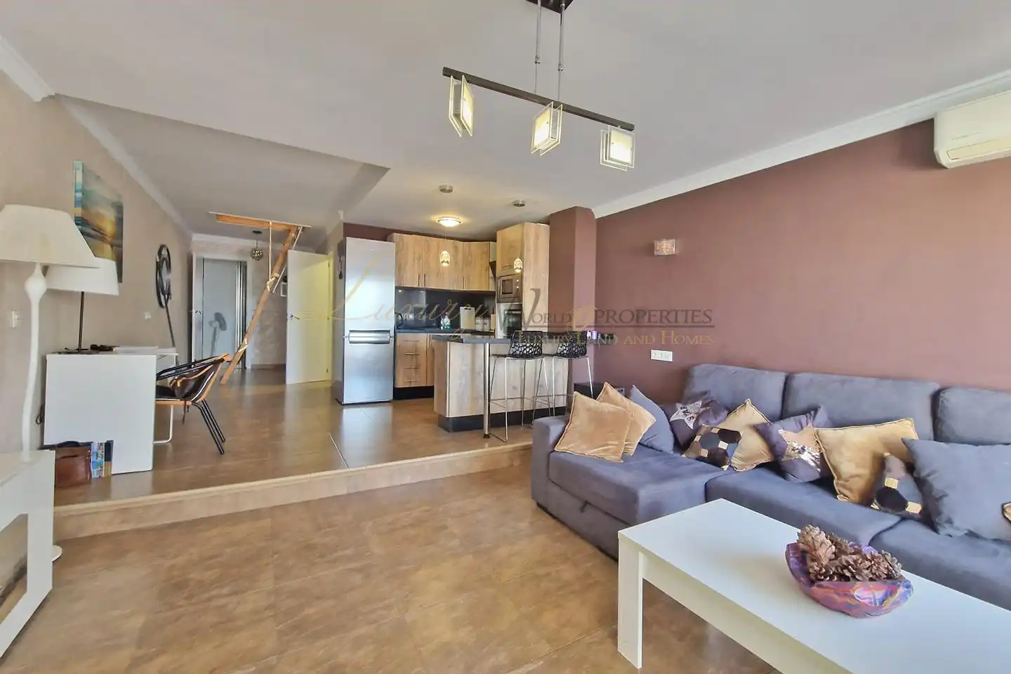 Sala de estar de Dúplex en venta en Adeje con Terraza y Piscina comunitaria