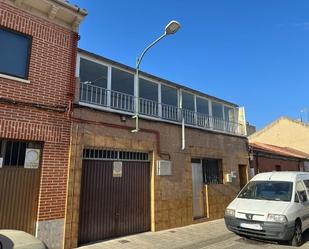 Vista exterior de Casa o xalet en venda en Valladolid Capital amb Calefacció