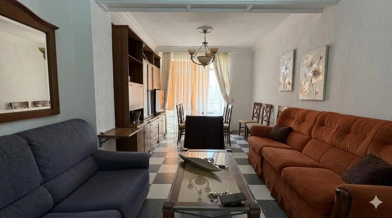 Sala d'estar de Pis en venda en Huelva amb Moblat