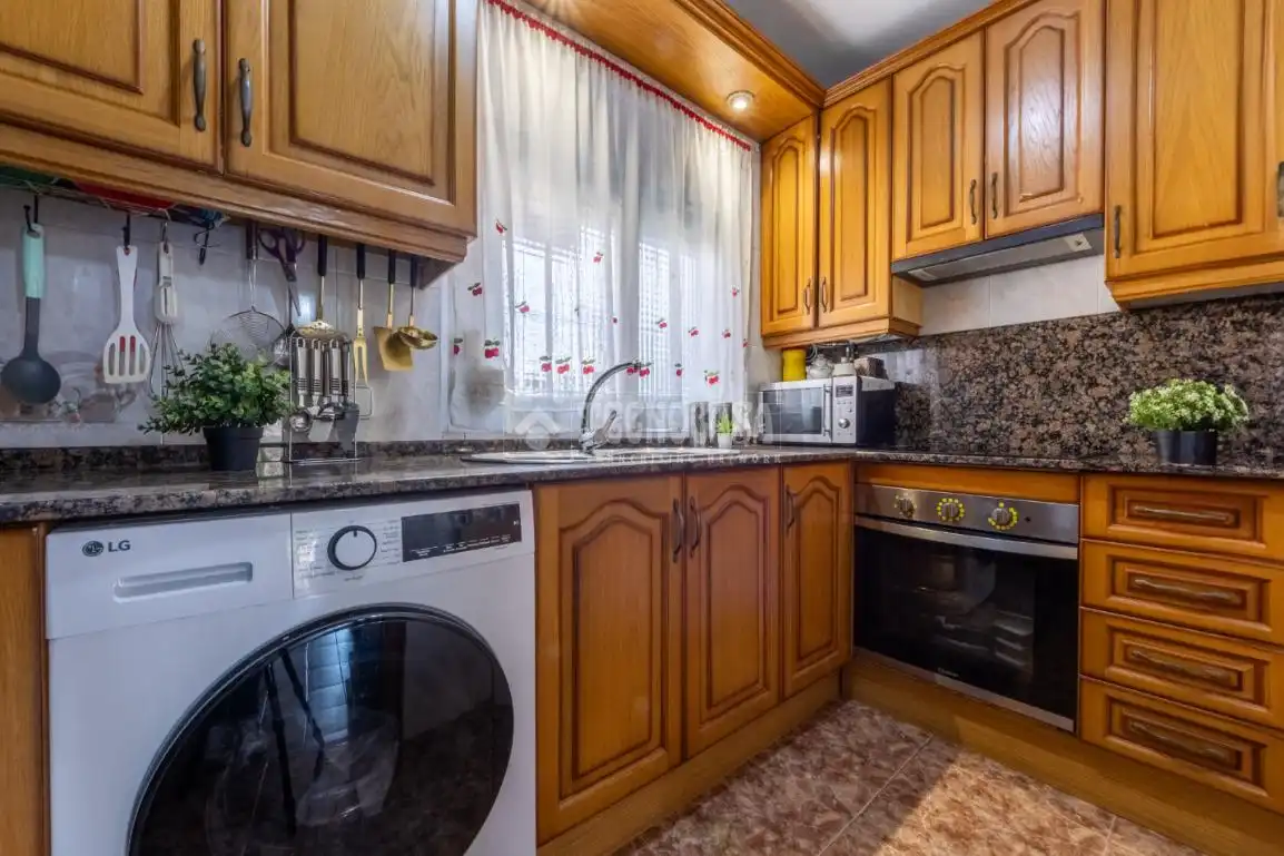 Piso en venta en Calle Amposta, Torreforta