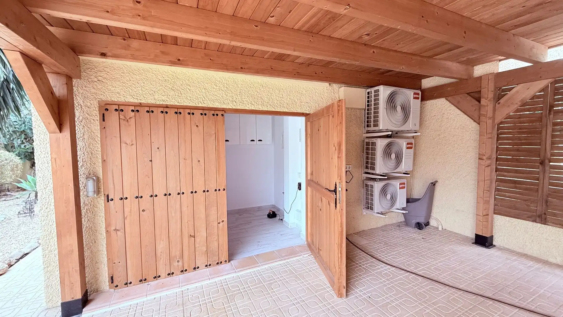 Casa o xalet de lloguer en L'Alfàs del Pi amb Aire condicionat, Jardí privat i Piscina