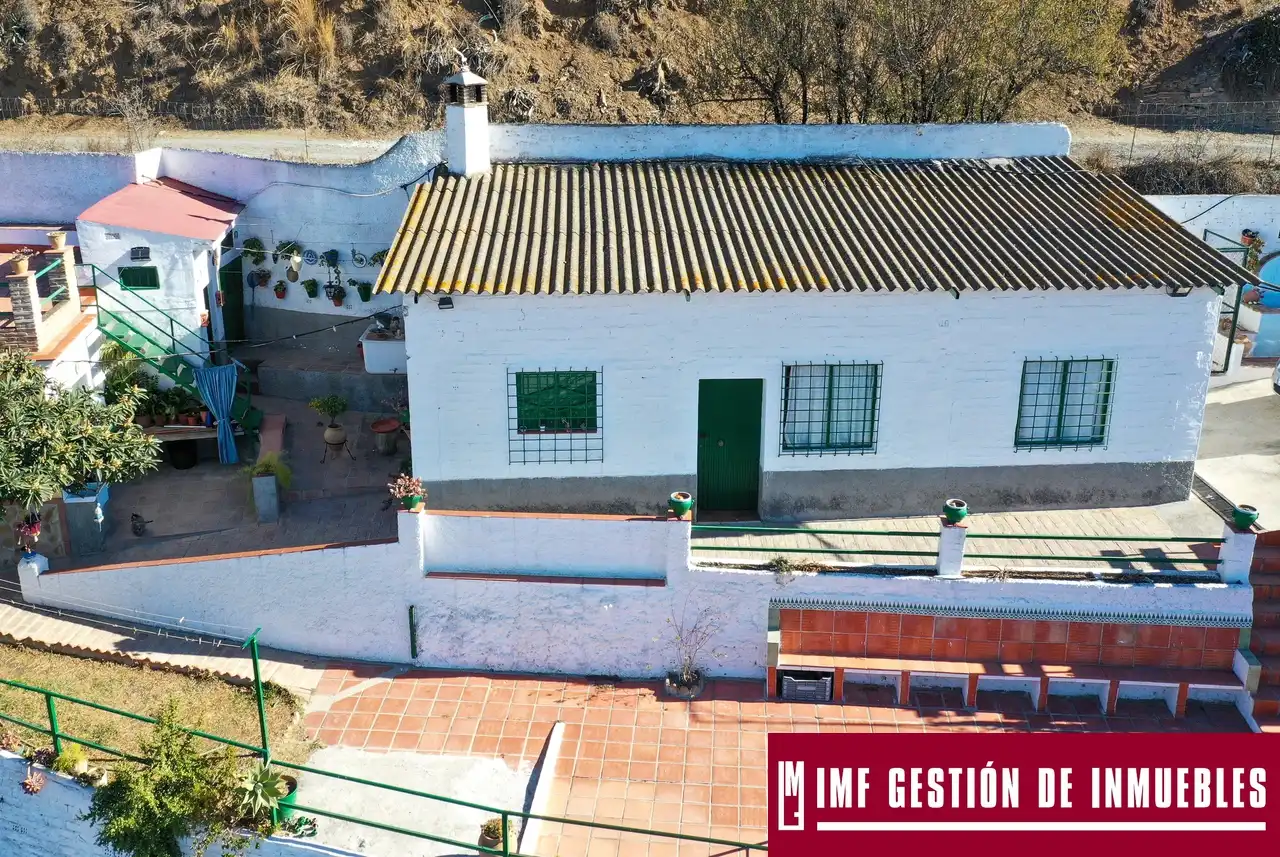 Vista exterior de Finca rústica en venta en Vélez-Málaga con Jardín privado, Terraza y Trastero