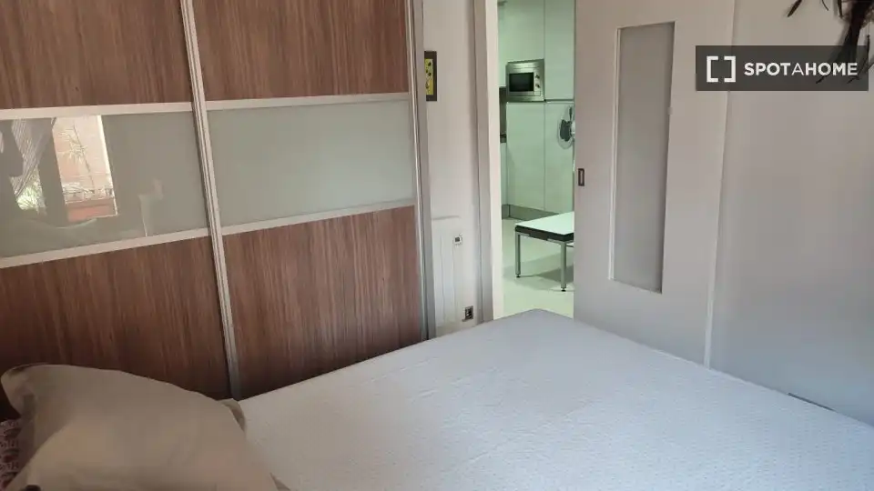Flat with terrace to rent in Sant Martí, imagen 10