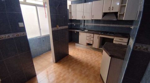 Foto 4 de Piso en venta en C/ Pelayo, Carolinas Bajas, Alicante / Alacant
