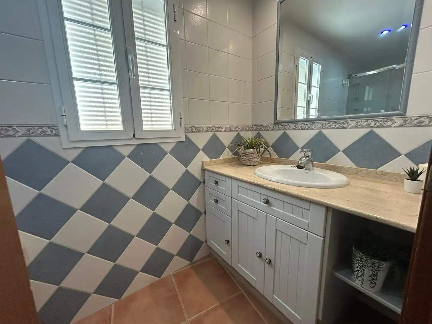 Baño de Piso en venta en Antequera con Aire acondicionado, Calefacción y Trastero