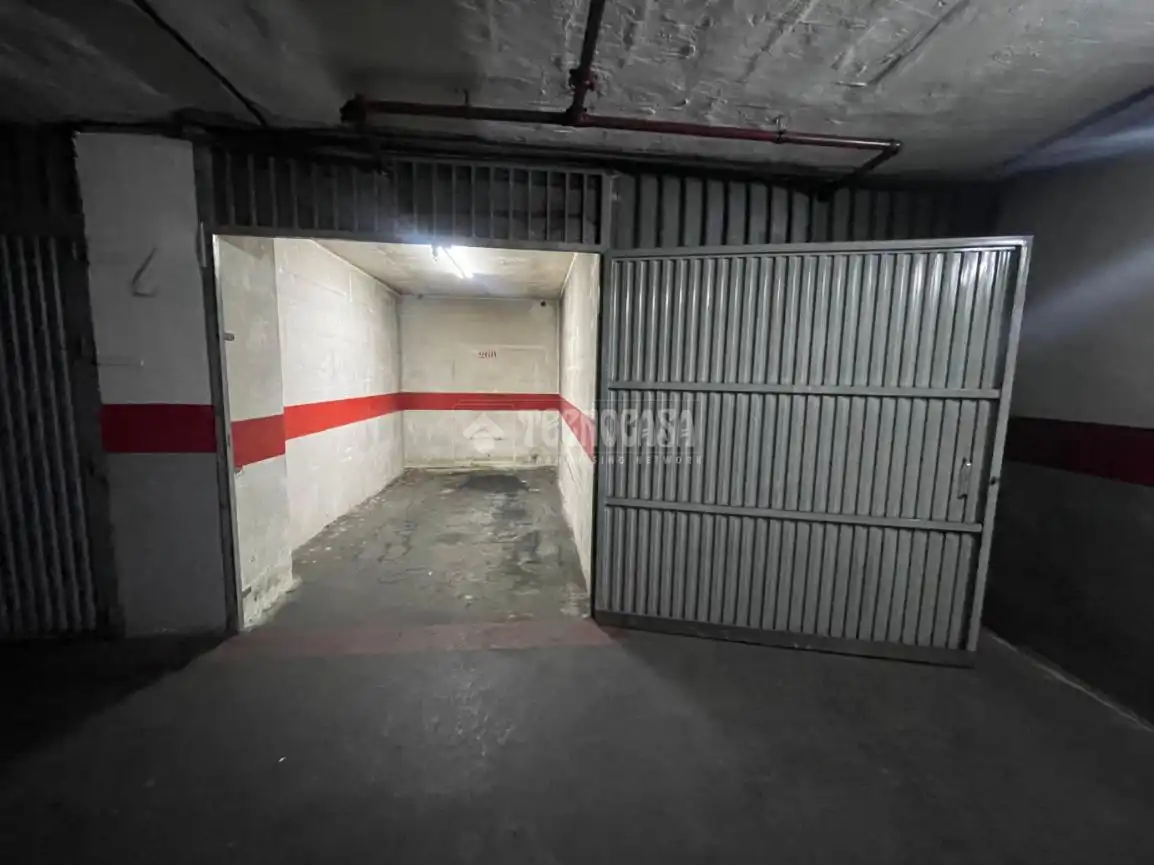Aparcament amb ascensor en venda a C. Pintor Zuloaga, imagen 4