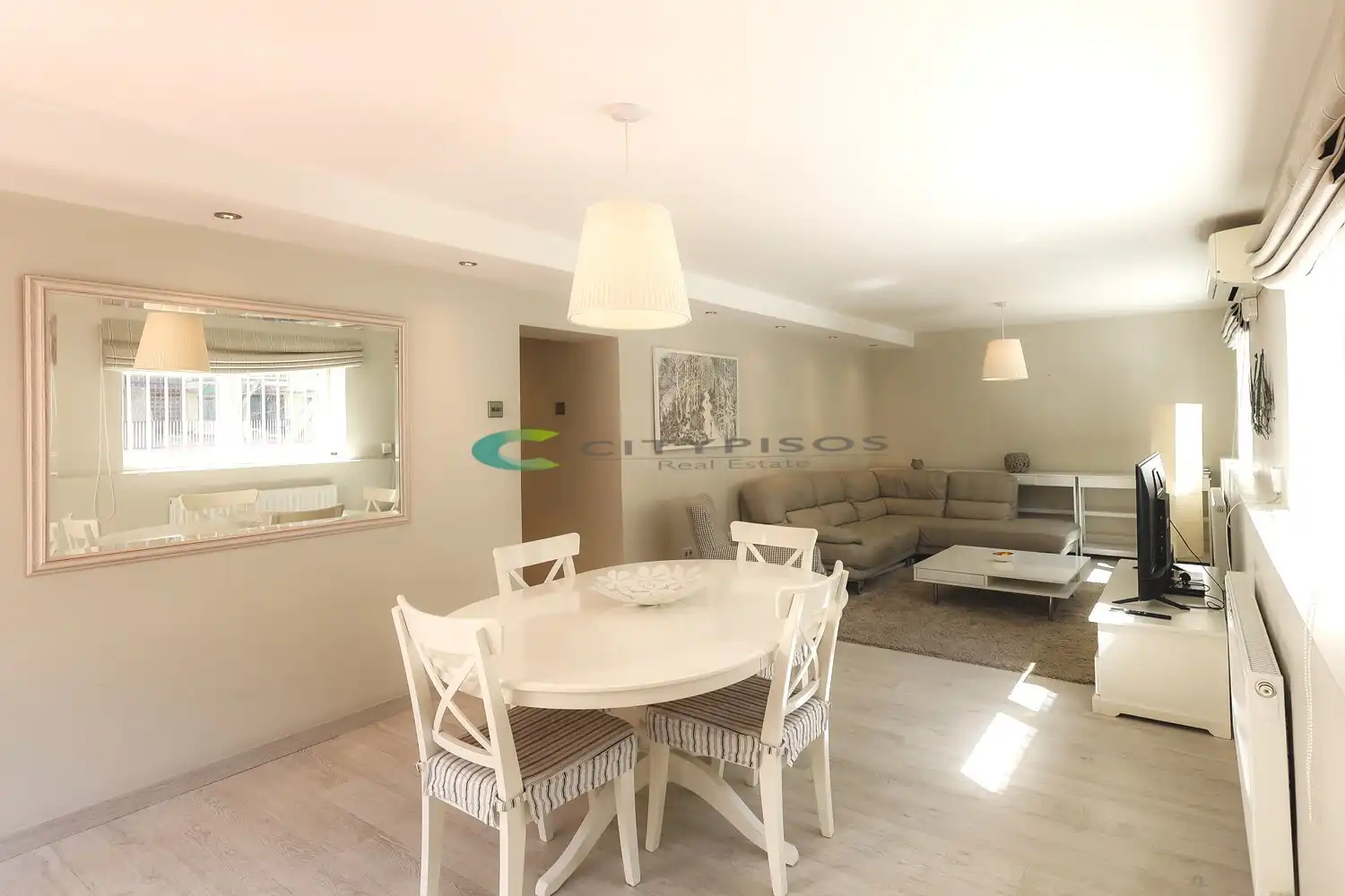 Dining room of Flat for sale in Barcelona  with Air Conditioner, Heating and Parquet flooring