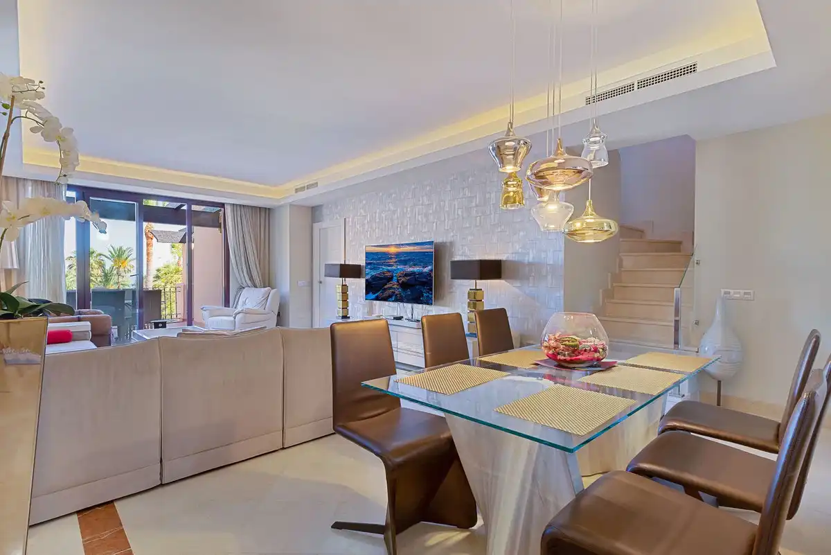 Wohnzimmer von Maisonette zum Verkauf in Marbella mit Klimaanlage, Terrasse und Gemeinschaftspool