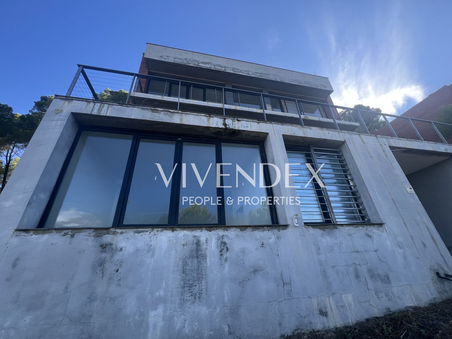 Vista exterior de Casa o xalet en venda en Corbera de Llobregat amb Parquet, Terrassa i Traster