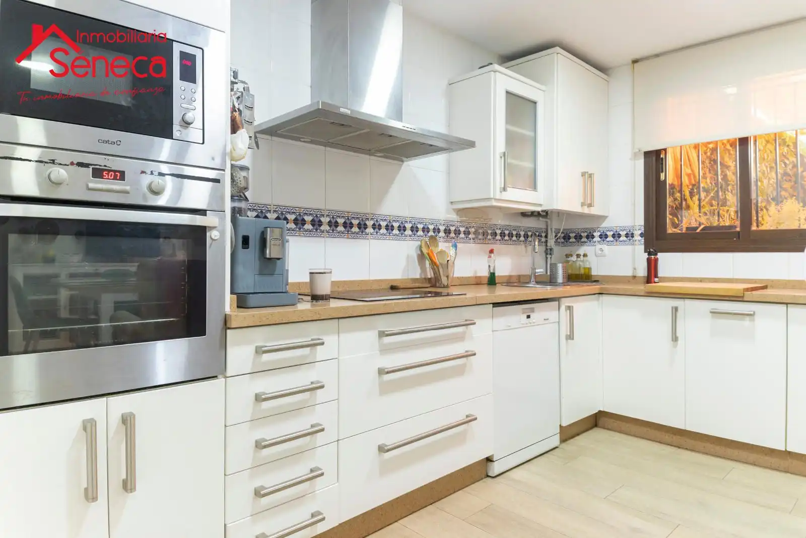 Cocina de Casa adosada en venta en Córdoba con Aire acondicionado, Calefacción y Jardín privado