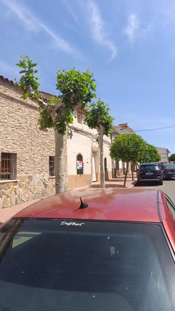Vista exterior de Casa o xalet en venda en El Casar de Escalona amb Calefacció i Jardí privat