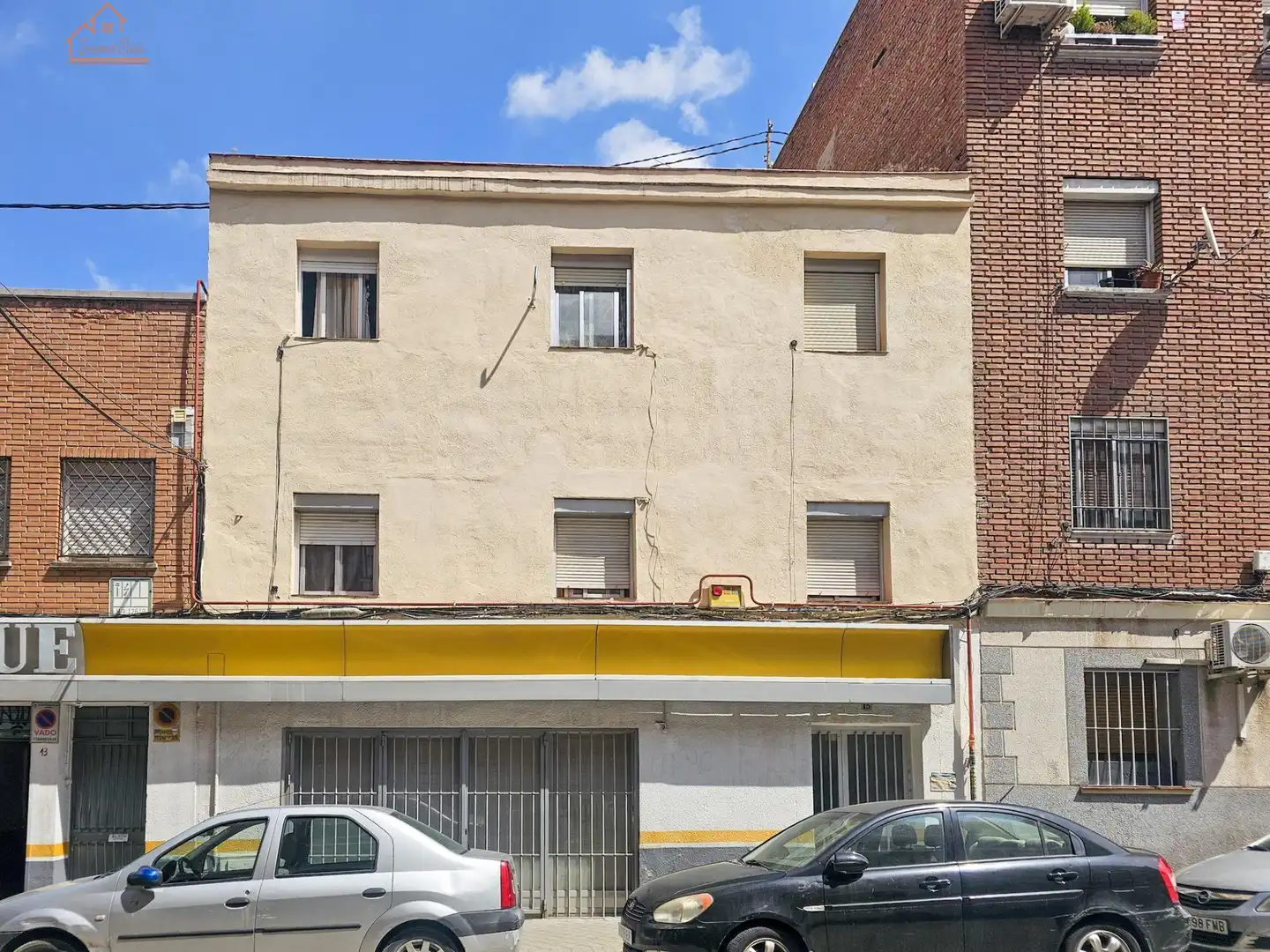 Außenansicht von Gebäude zum Verkauf in  Madrid Capital