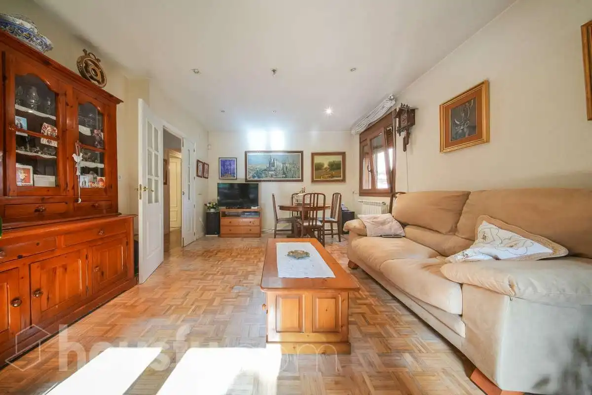 Sala d'estar de Pis en venda en Madrid amb Aire condicionat, Calefacció i Terrassa