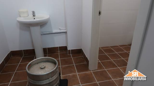 Local comercial en Alquiler en Rua Arenal en Monte Alto - Zalaeta - Atocha