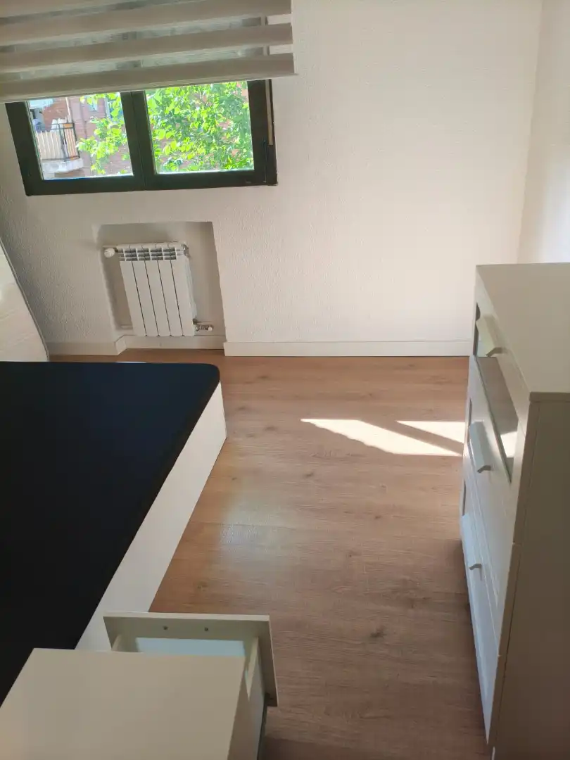 Bedroom of Flat for sale in Alcalá de Henares  with Heating, Terrace and Furnished