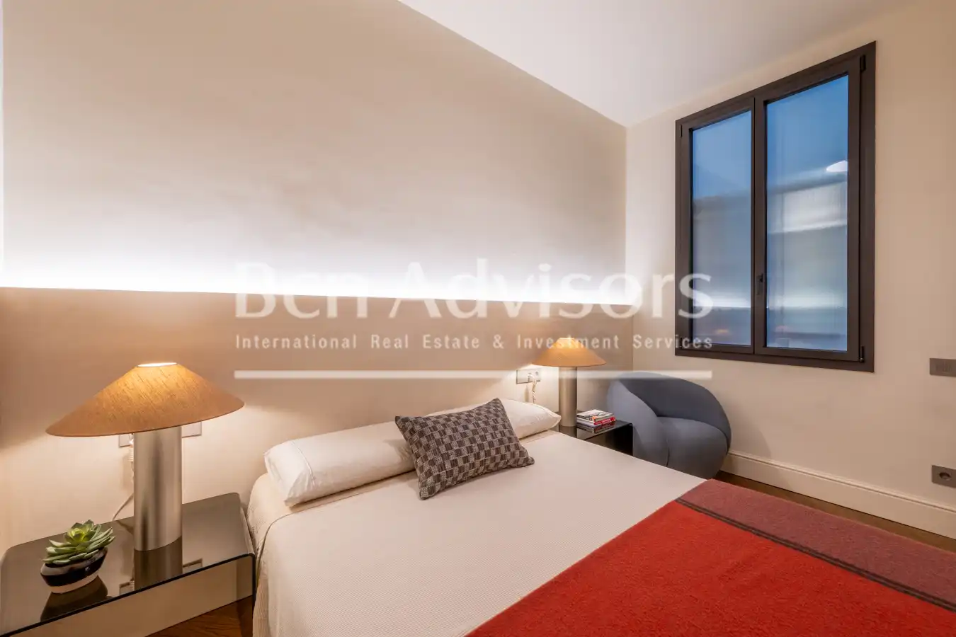 Dormitori de Apartament en venda en Barcelona amb Aire condicionat, Calefacció i Terrassa