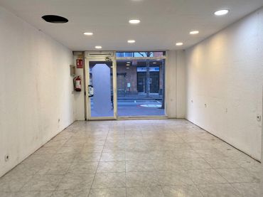 Local comercial en venda a Laurea Miró 308